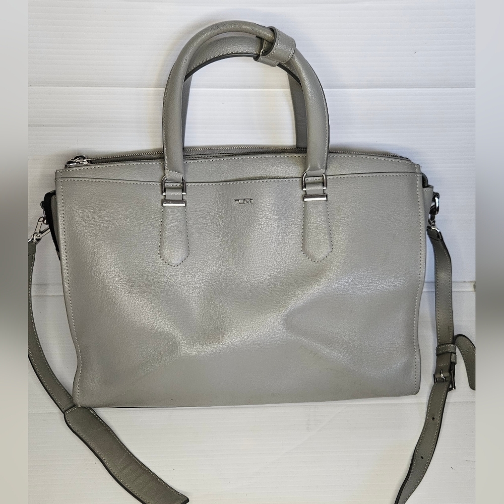 Tumi Gray Stanton Venus Business Leather Tote Shoulder Bag – 79405LTG .